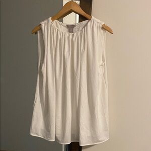 H&M. Elegant White Sleeveless Top